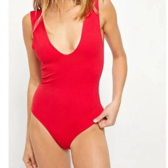 Free People Tops - FREE PEOPLE L Red Keep It Sleek Duo Bodysuit Sleeveless Plunge Pointsetta